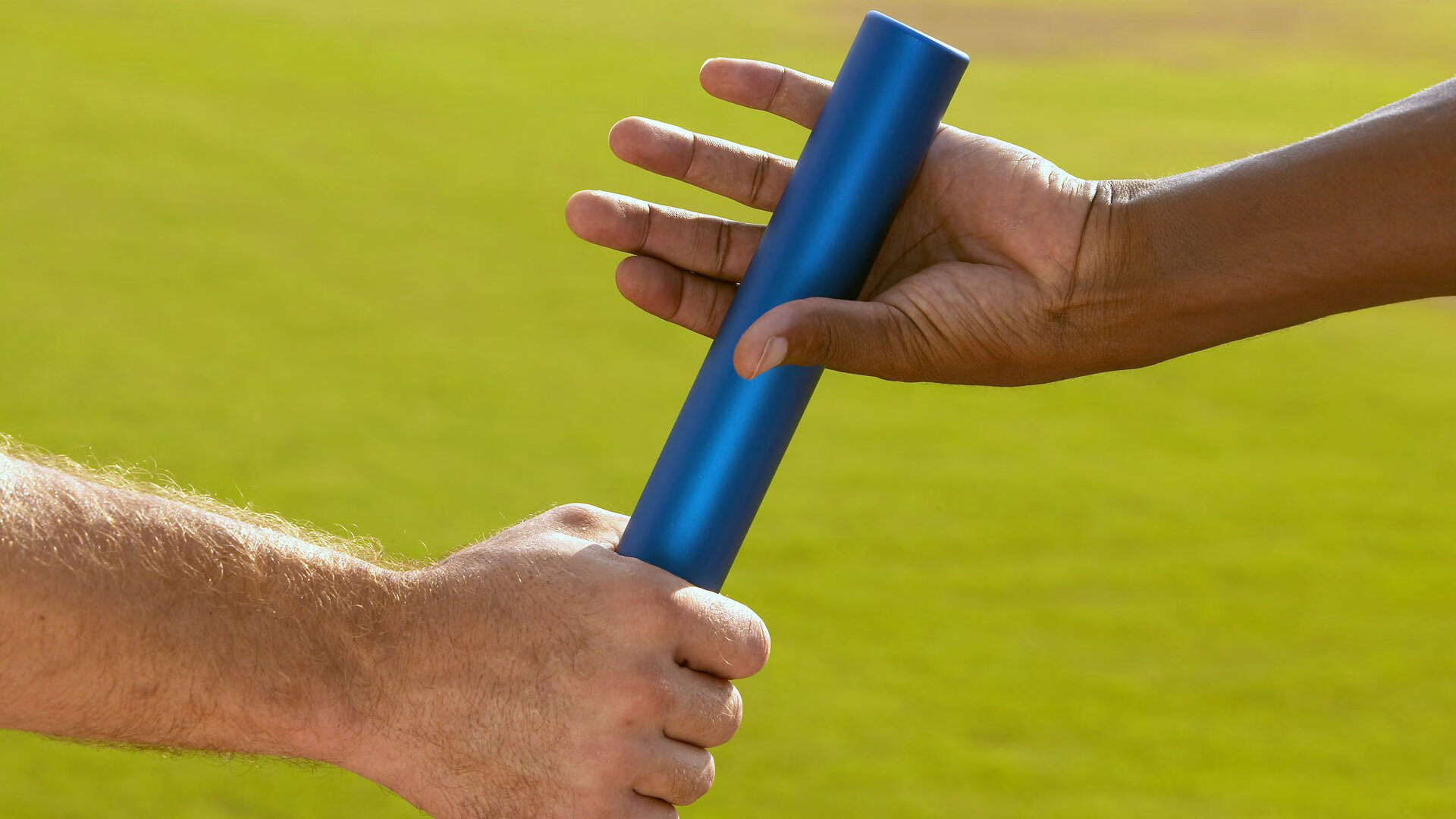 终场“绝杀神技”：点燃球迷心中永不熄灭的激情，终极对抗_球场